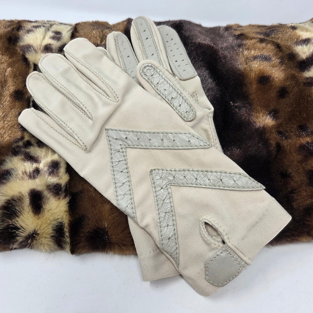 Vintage Isotoner Cream Beige Spandex Driving Gloves Chevron Grip StretchOne Size